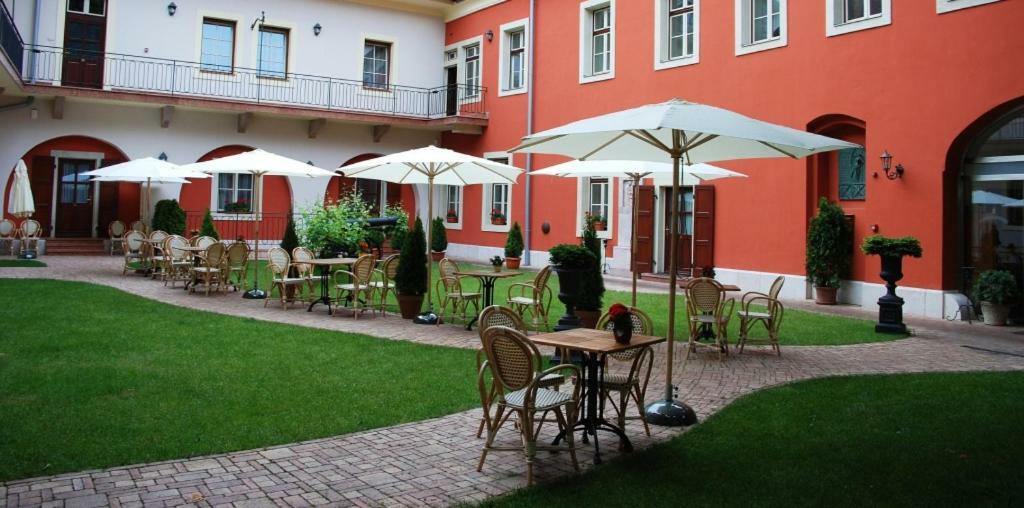 St. George Residence บูดาเปสต์ ภายนอก รูปภาพ
